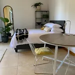 York Street Studio , Greenpoint,Parking And Pool