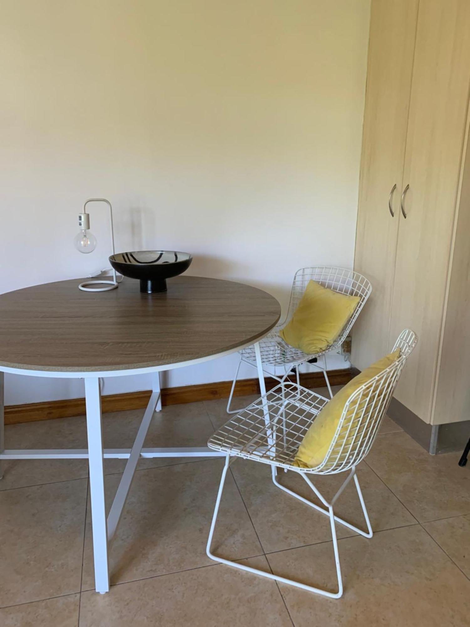 York Street , Greenpoint,parking And Pool * Cape Town